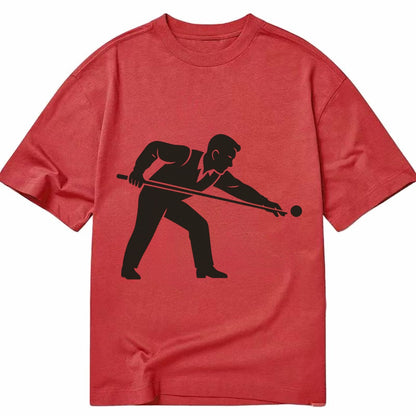 Pool player lining up shot - Classic T-shirt – Red