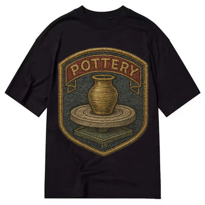 Pottery wheel with clay vessel - ceramicist symbol - Classic T-shirt – Black