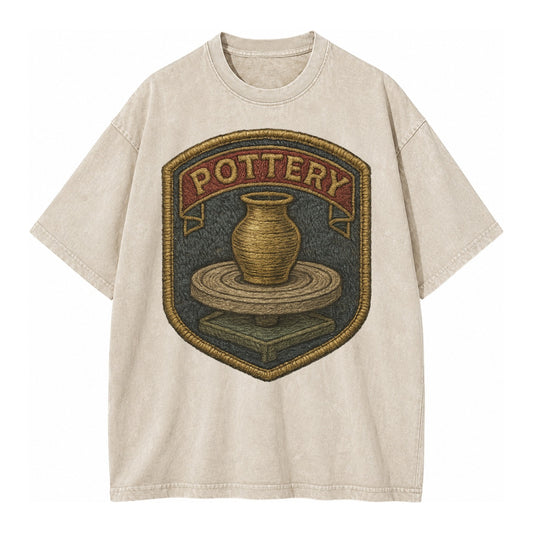 Pottery wheel with clay vessel - ceramicist symbol - Vintage T-shirt – Off White