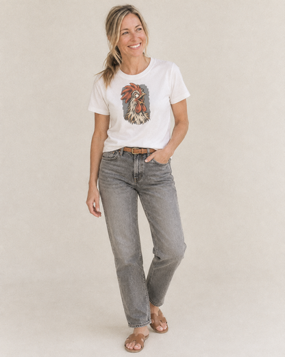 Rooster Expressive Portrait Wild Grin Gallery Classic T-shirt – studio model photo