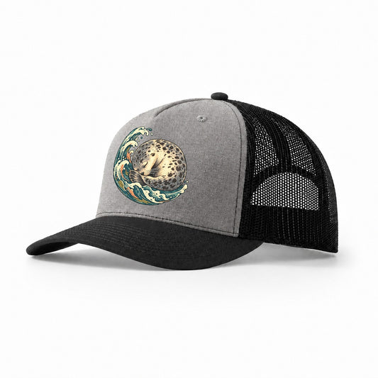 Sleeping Seal Tide Crescent Gentle Wild Trucker Hat – Grey Black
