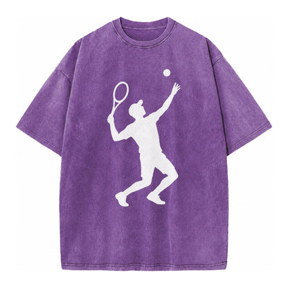 Tennis player serving powerful shot - Vintage T-shirt – Purple