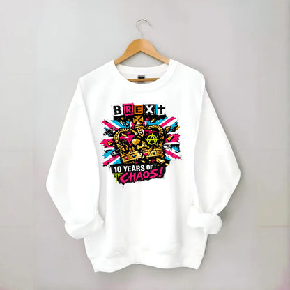 BROKEN CROWN | Shattered British crown | Gold fragments scattered | Power - Crewneck Sweatshirt - white