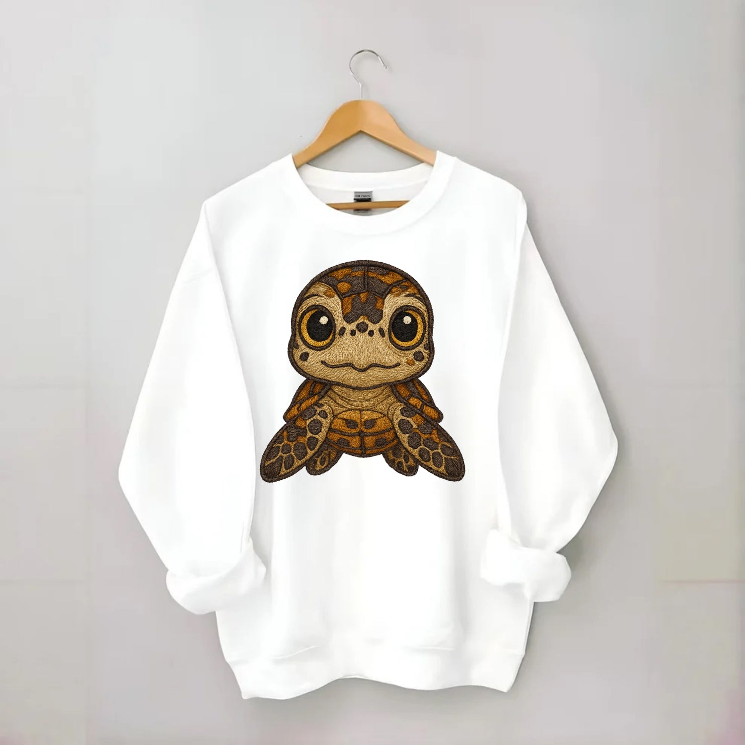 Baby Hawksbill Turtle - amber and brown shell pattern, curious golden eyes, - Crewneck Sweatshirt - white