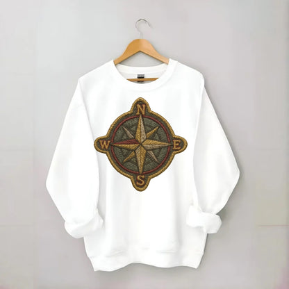 Compass rose with cardinal directions - explorer symbol - Crewneck Sweatshirt - white