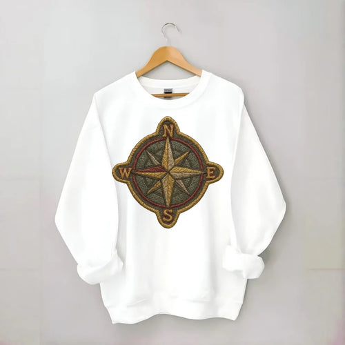 Compass rose with cardinal directions - explorer symbol - Crewneck Sweatshirt