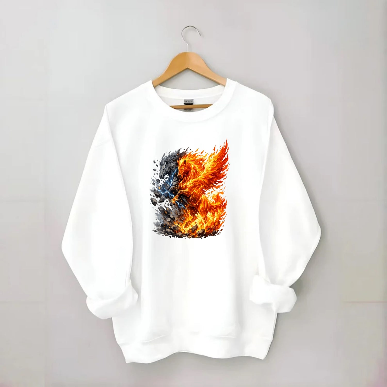 THUNDER FIRE | Horse combining lightning and flame | Electric fire | Storm - Crewneck Sweatshirt - white