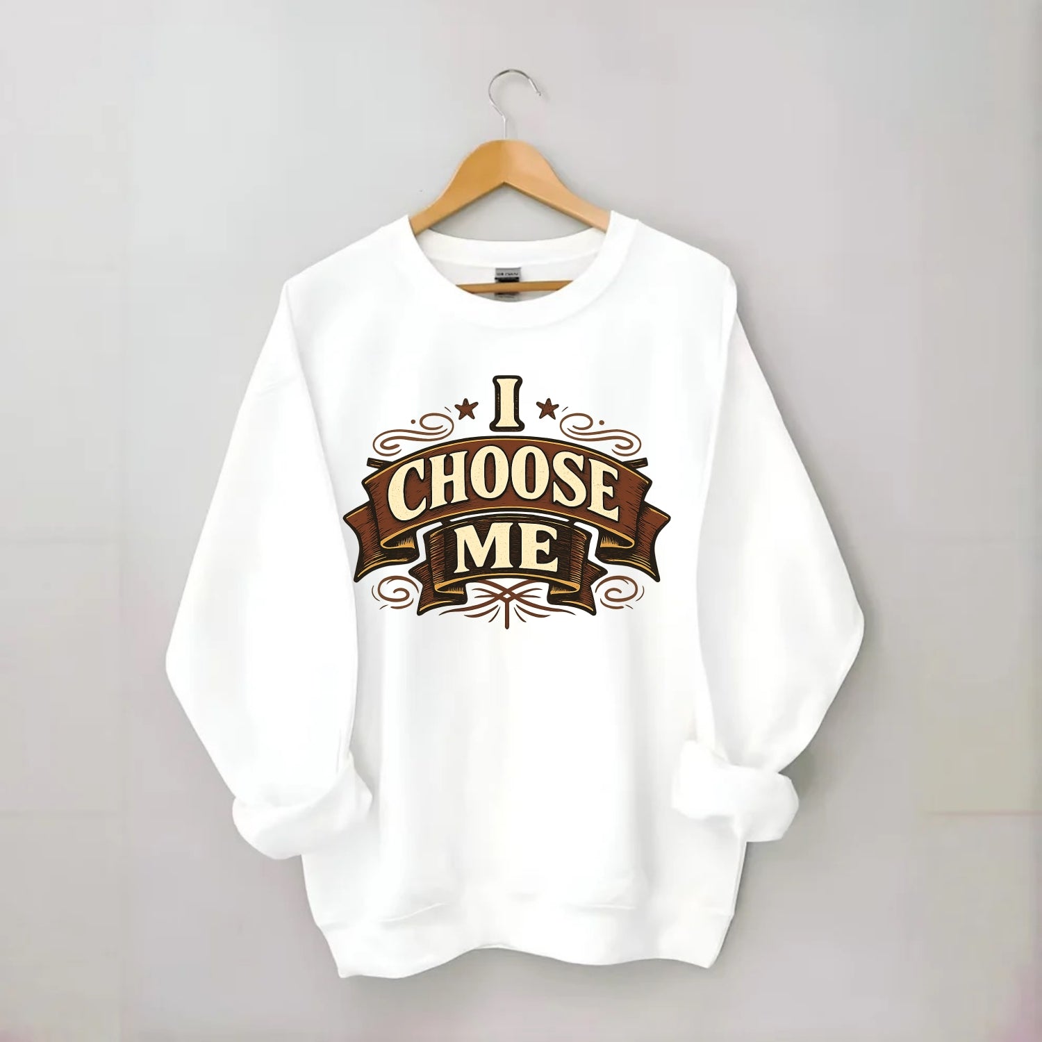 Bold typography design - "I CHOOSE ME" - self-priority, self-selection - Crewneck Sweatshirt - white