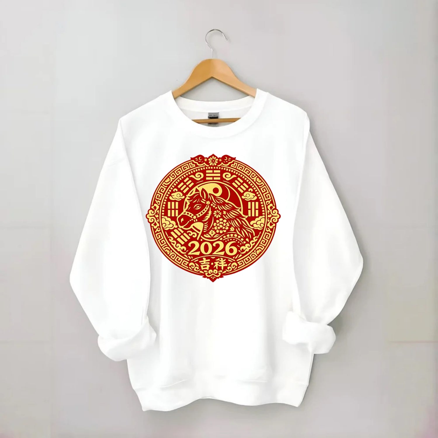 LUCKY HORSE MEDALLION | Circular medallion with horse profile | Intricate - Crewneck Sweatshirt - white