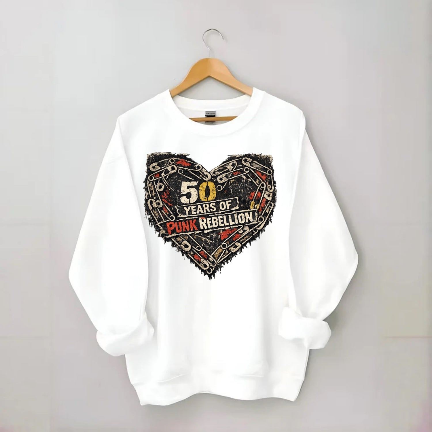 SAFETY PIN LOVE | Heart made of safety pins | Punk romance | DIY jewelry | - Crewneck Sweatshirt - white