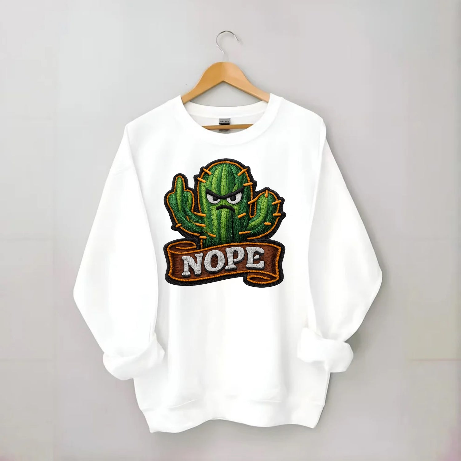 NOPE CACTUS - cactus with attitude in green , prickly personality - Crewneck Sweatshirt - white